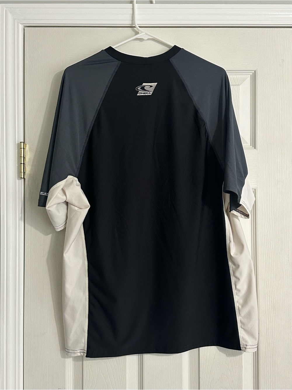 Men’s O’Neill Rash Guard - Picture 2 of 3